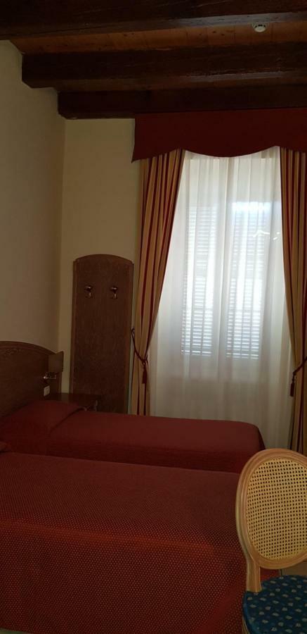 Hotel La Cupola Novara Ngoại thất bức ảnh